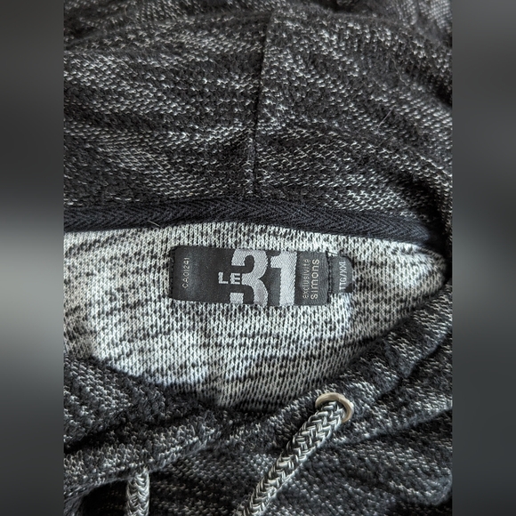 Le 31 Pullover Hoddie For Men - Picture 4 of 4